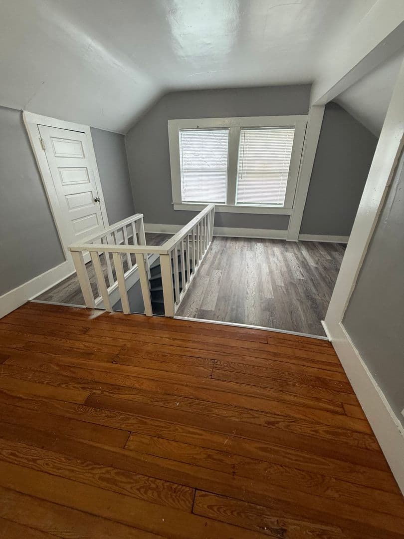 Kansas City Apartment: 3826 Warwick Blvd