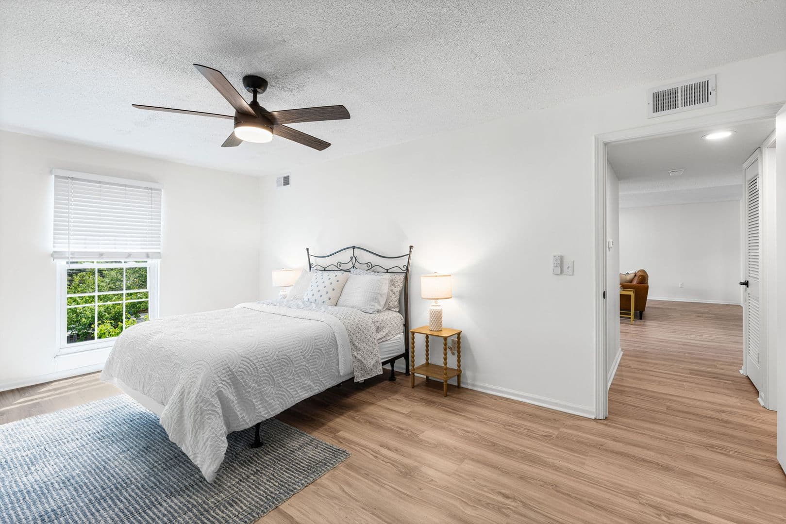 Fairway Apartment: 2900 W. 53rd Street