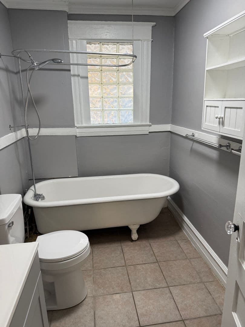 Kansas City Apartment: 3720 Walnut St