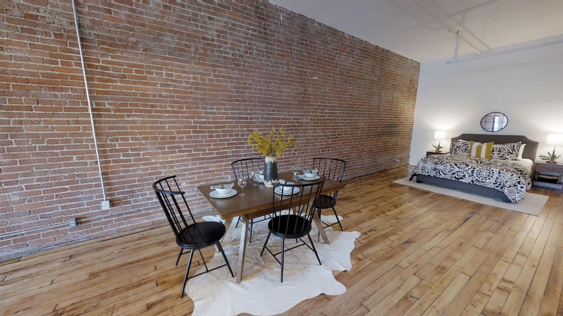 Kansas City Apartment: 218 Delaware St