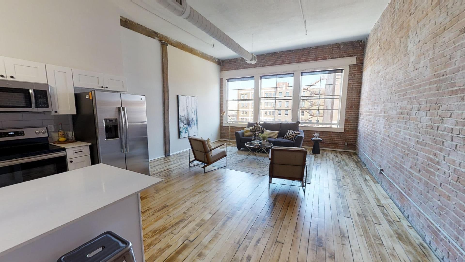 Kansas City Apartment: 218 Delaware St