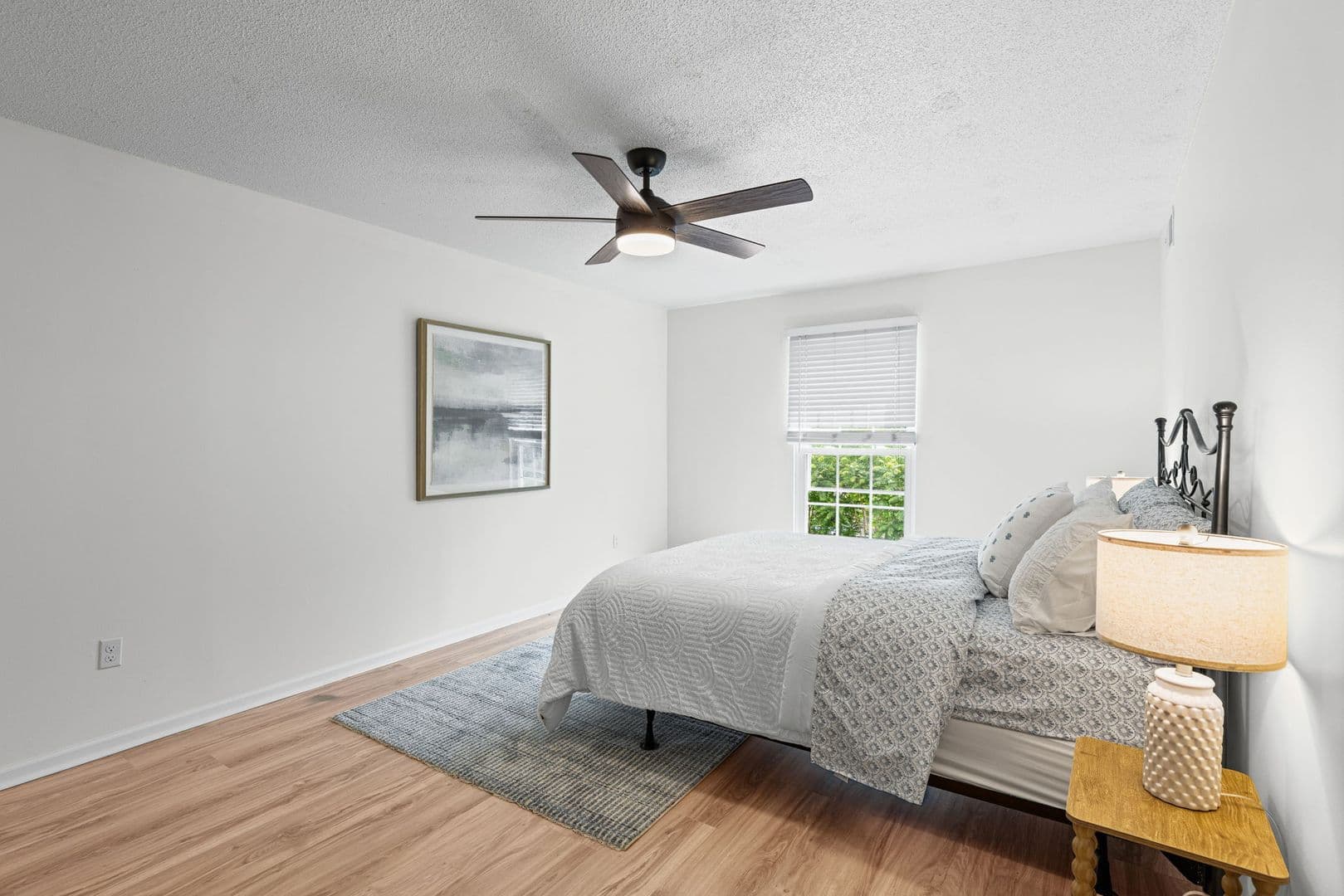 Fairway Apartment: 2900 W. 53rd Street
