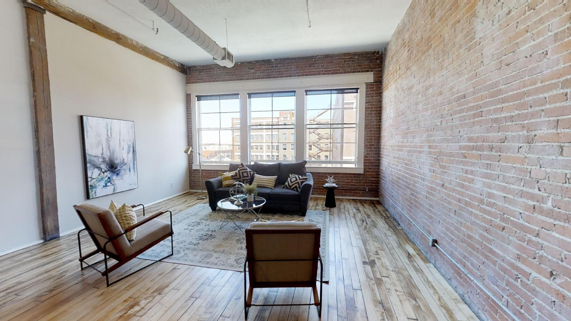 Kansas City Apartment: 218 Delaware St