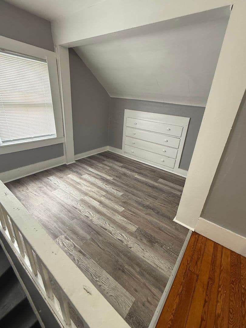Kansas City Apartment: 3826 Warwick Blvd