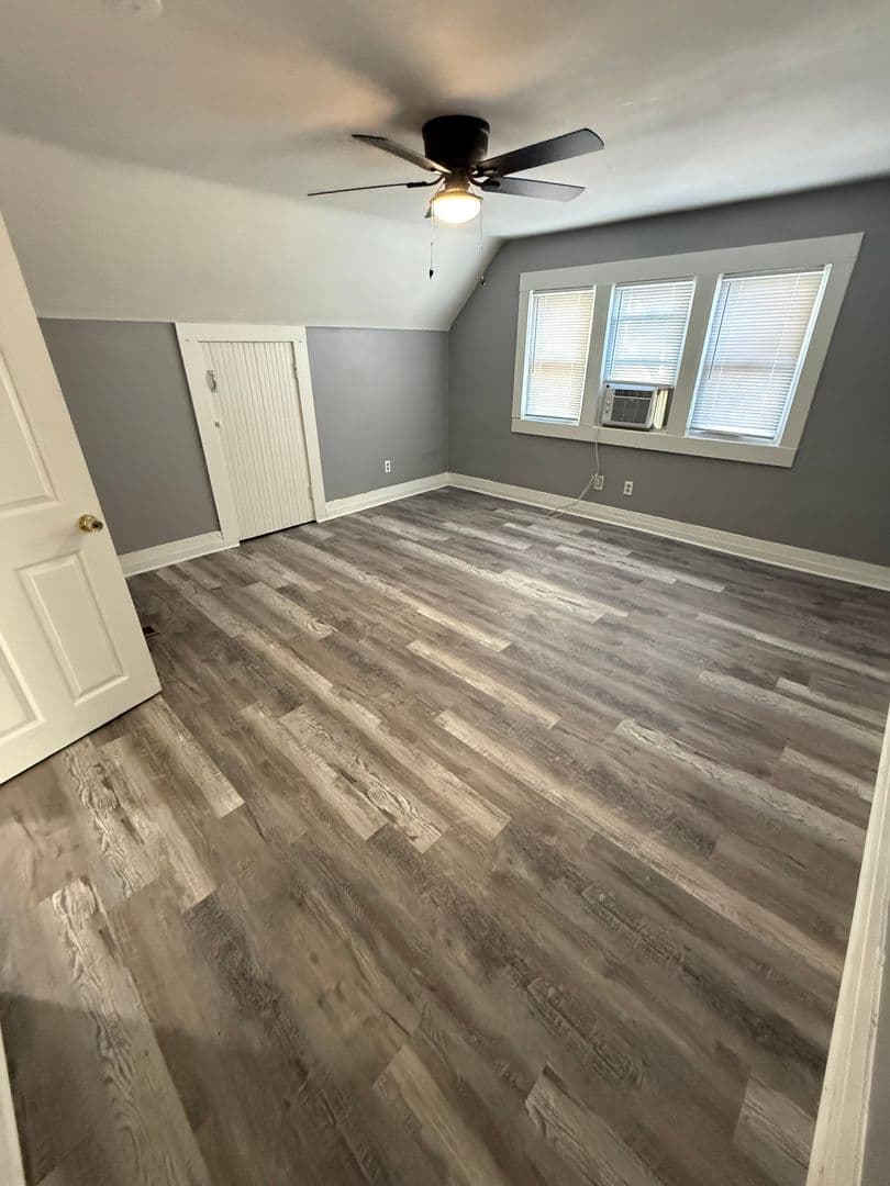 Kansas City Apartment: 3720 Walnut St