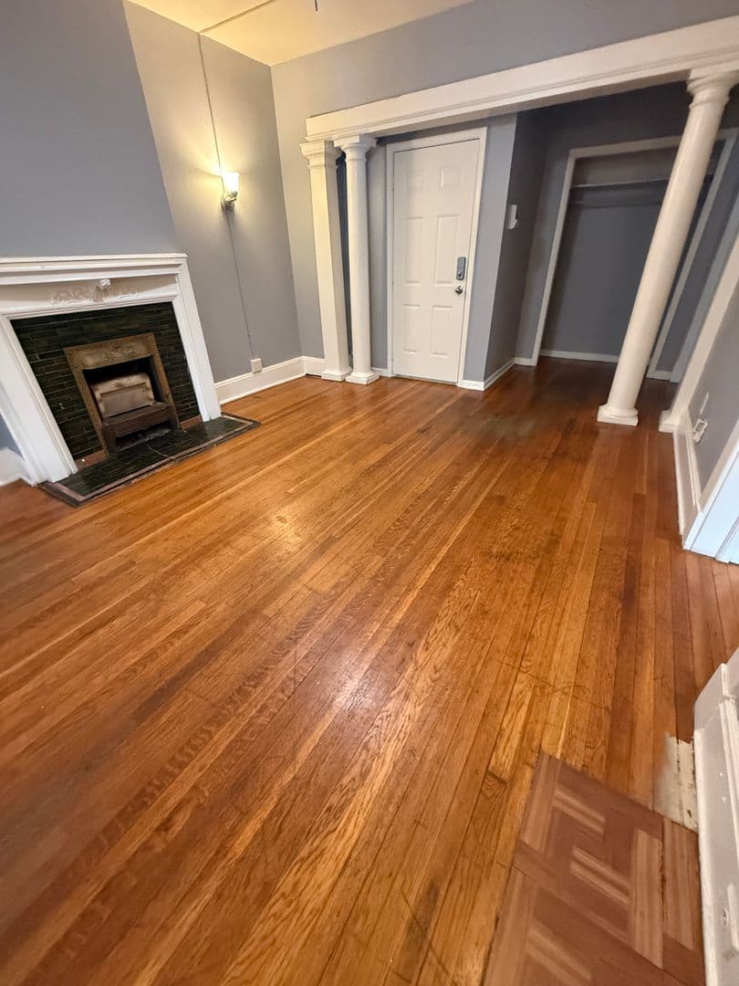 Kansas City Apartment: 4128-4130 Warwick Blvd