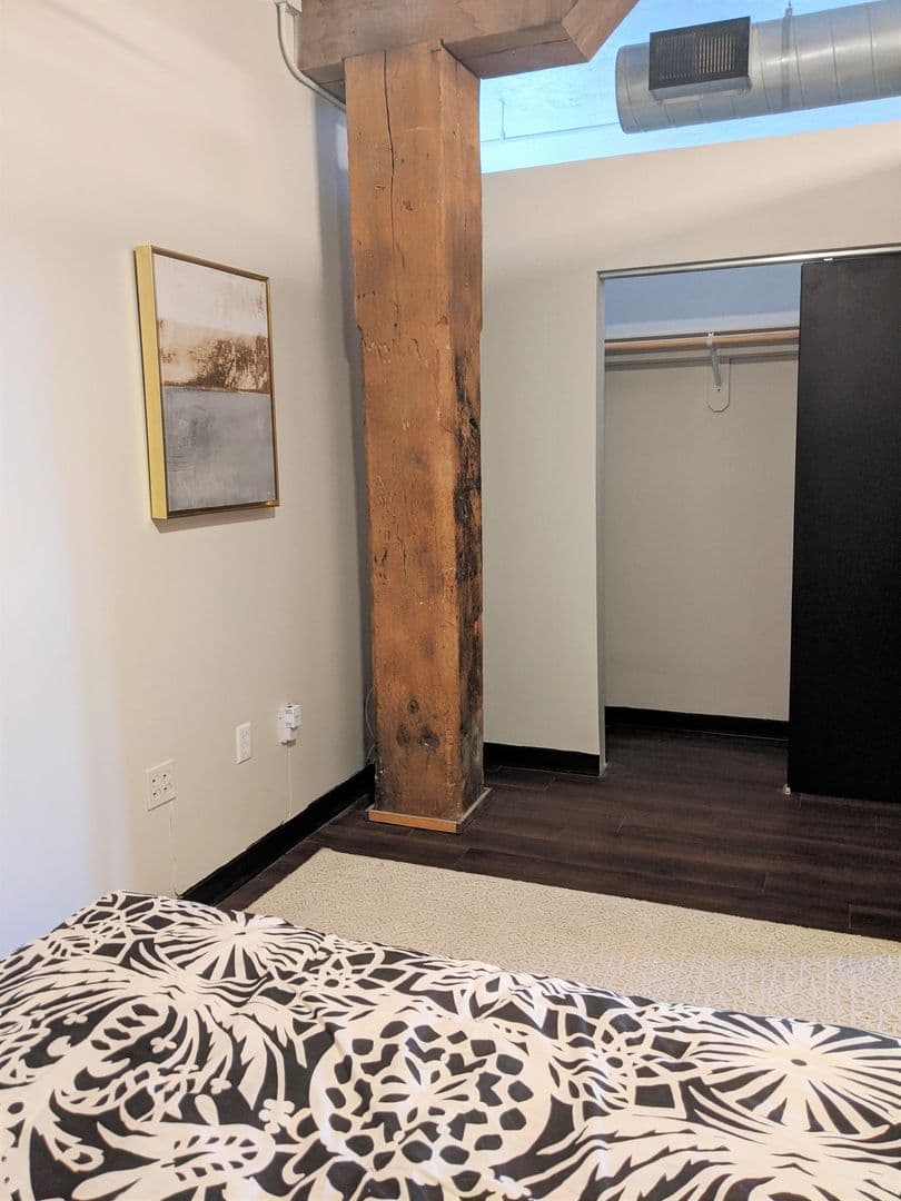 Kansas City Apartment: 425 Washington St
