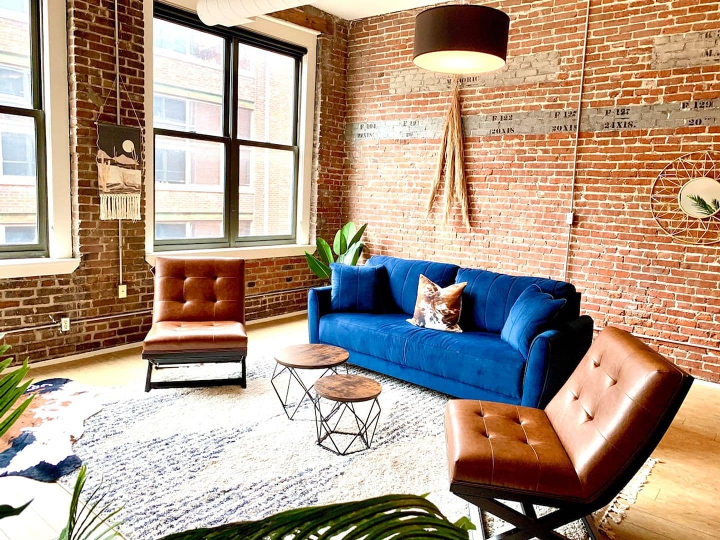 Kansas City Apartment: 218 Delaware St