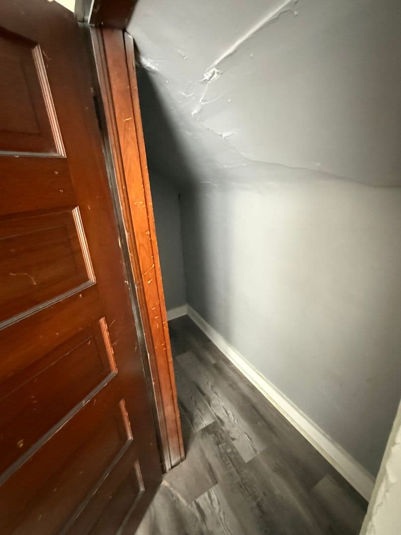 Kansas City Apartment: 3826 Warwick Blvd