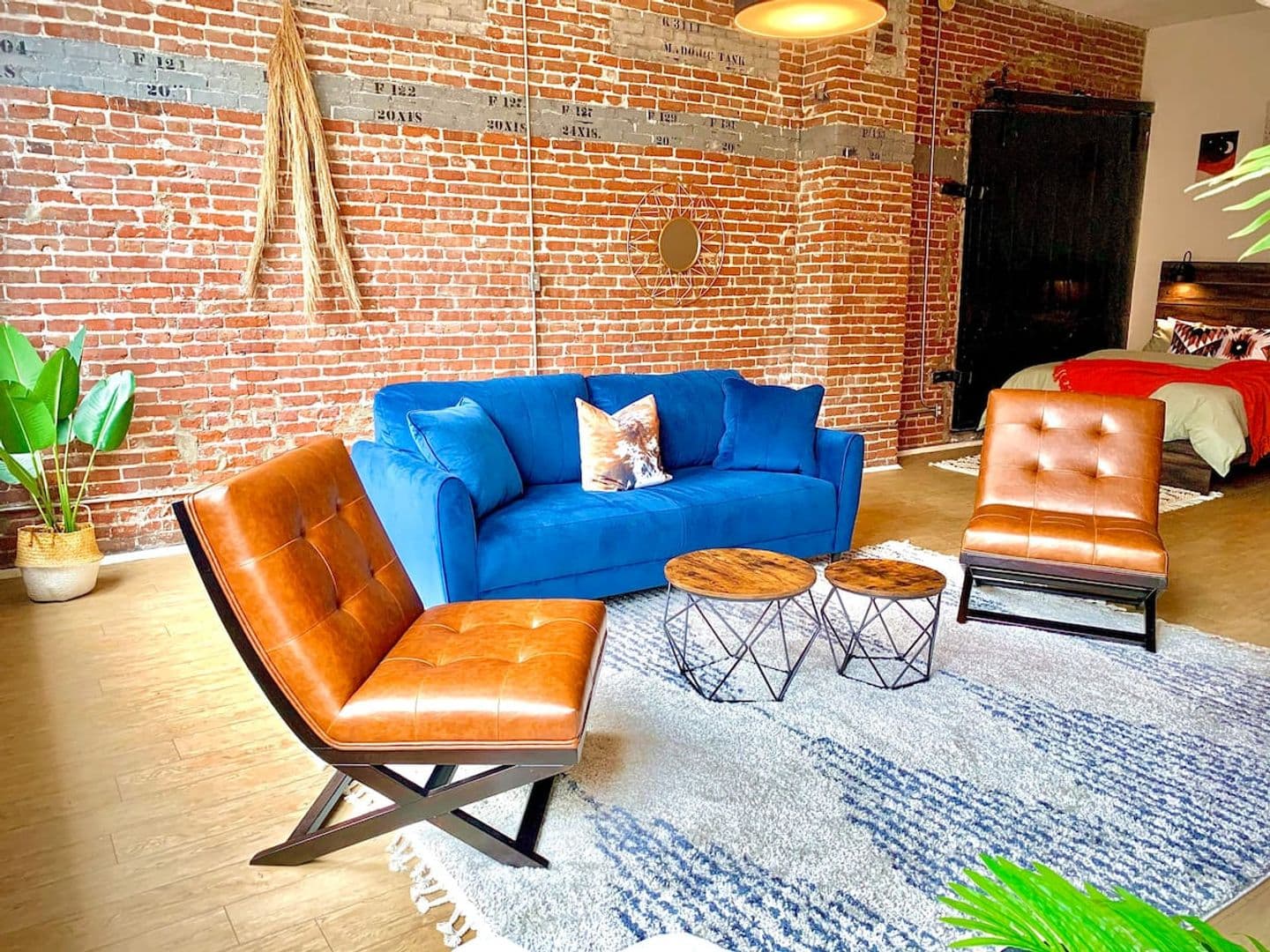 Kansas City Apartment: 218 Delaware St