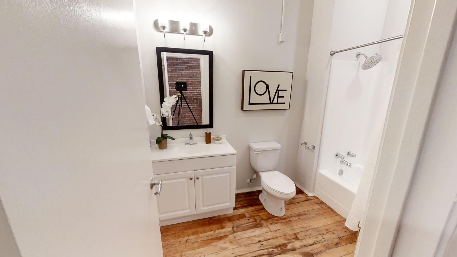 Kansas City Apartment: 201 Wyandotte St