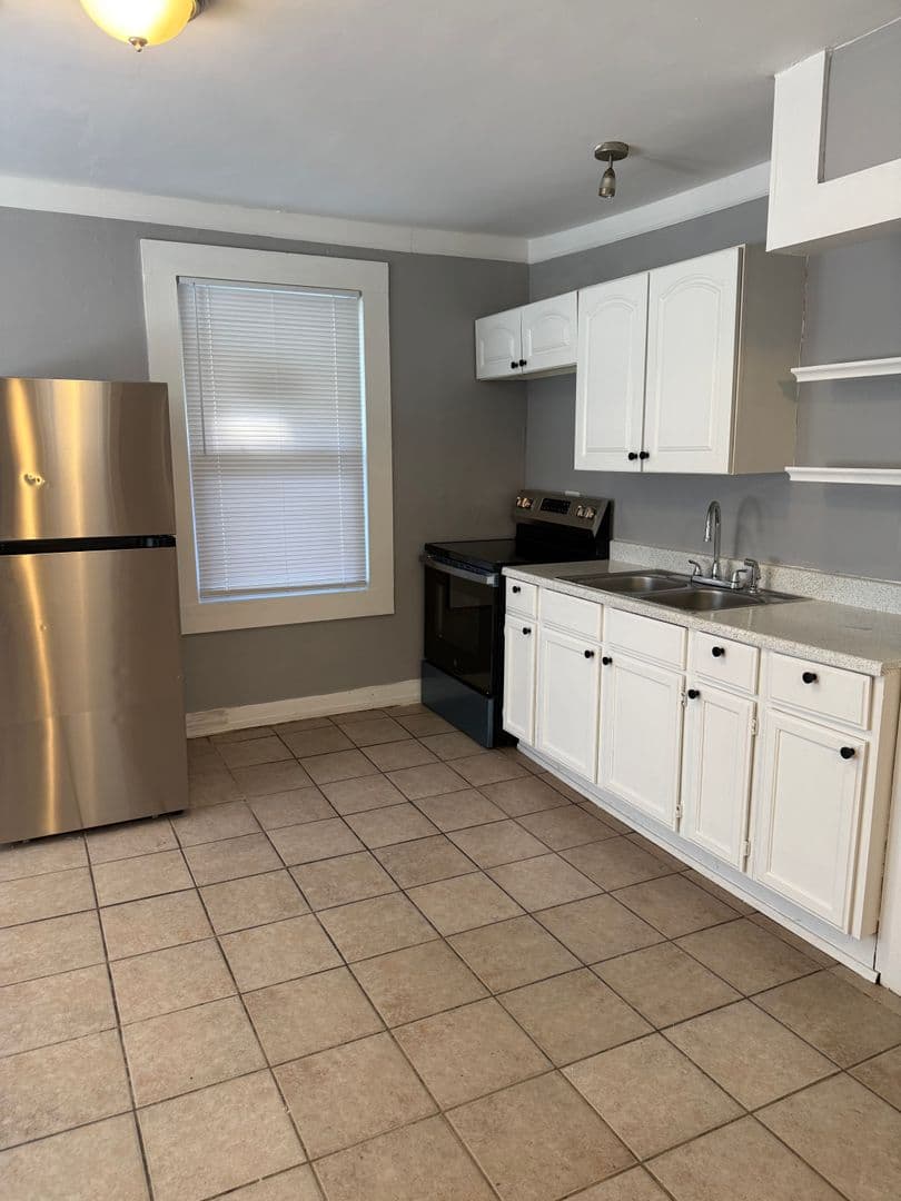 Kansas City Apartment: 3720 Walnut St