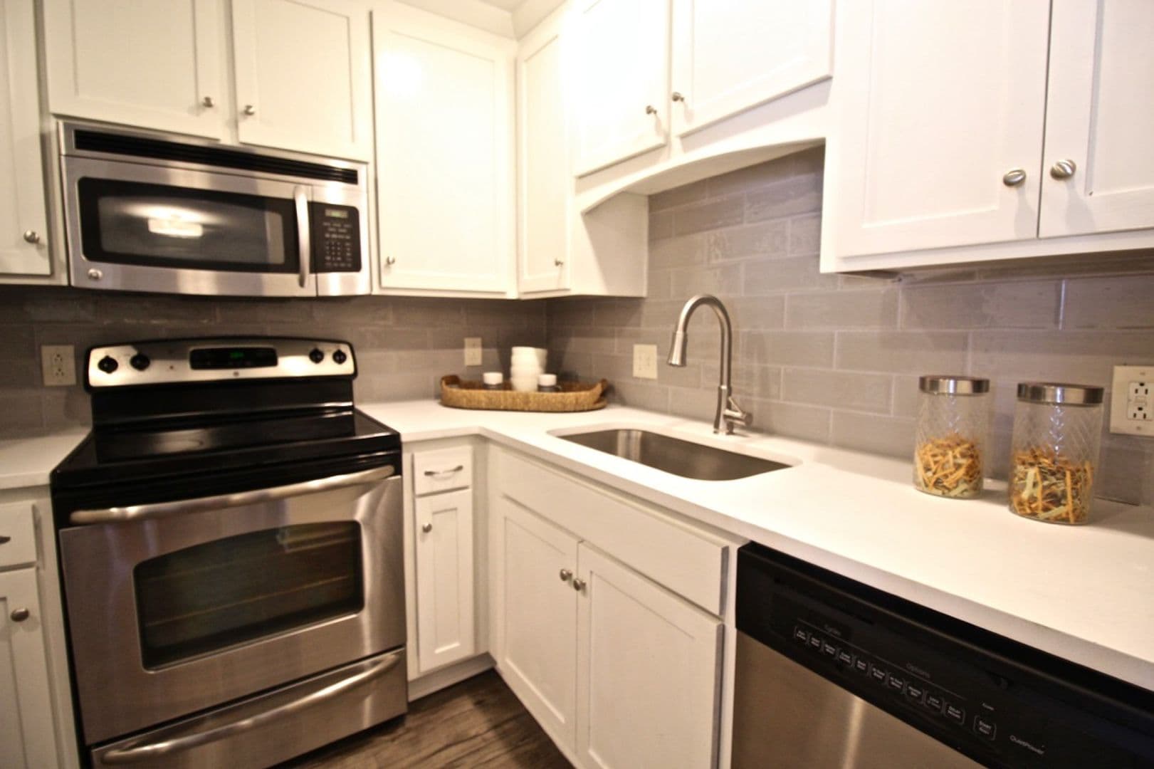 Kansas City Apartment: 4415 Jefferson Street