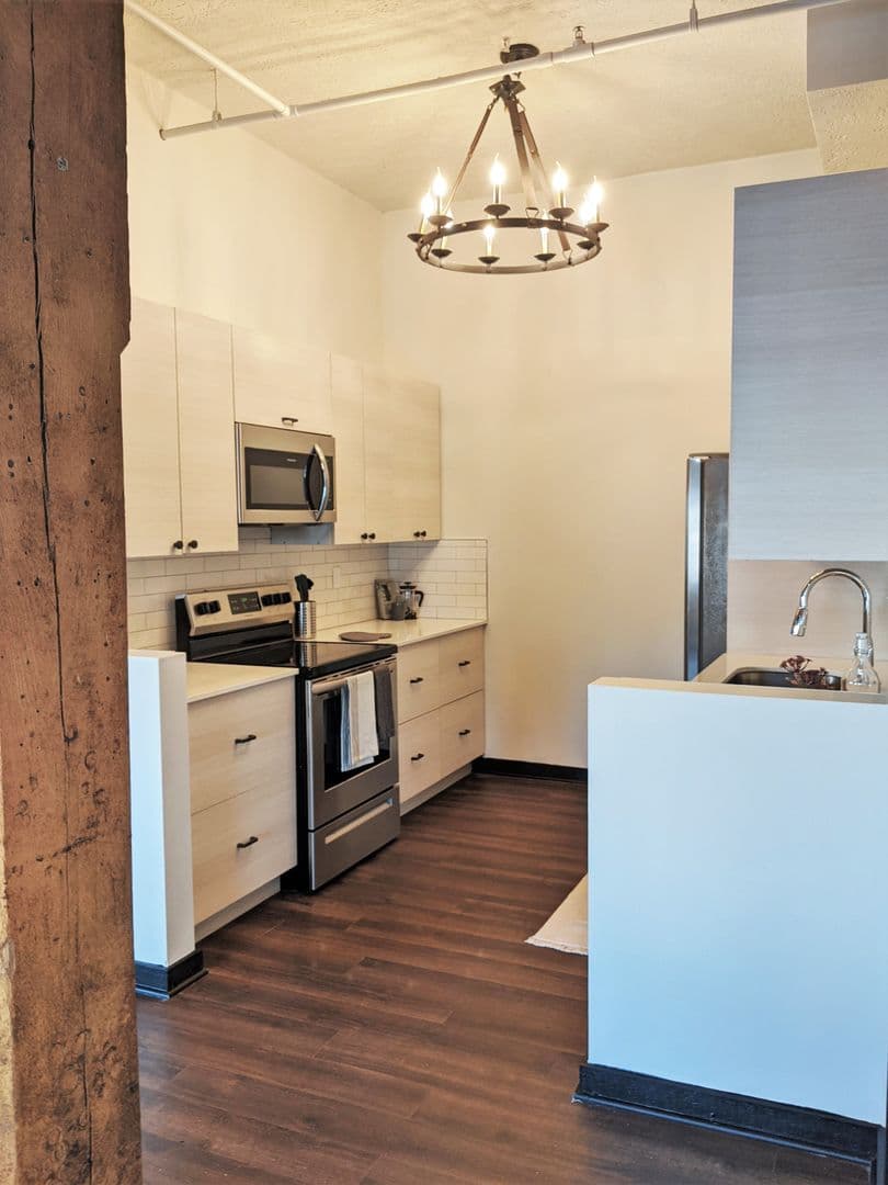 Kansas City Apartment: 425 Washington St