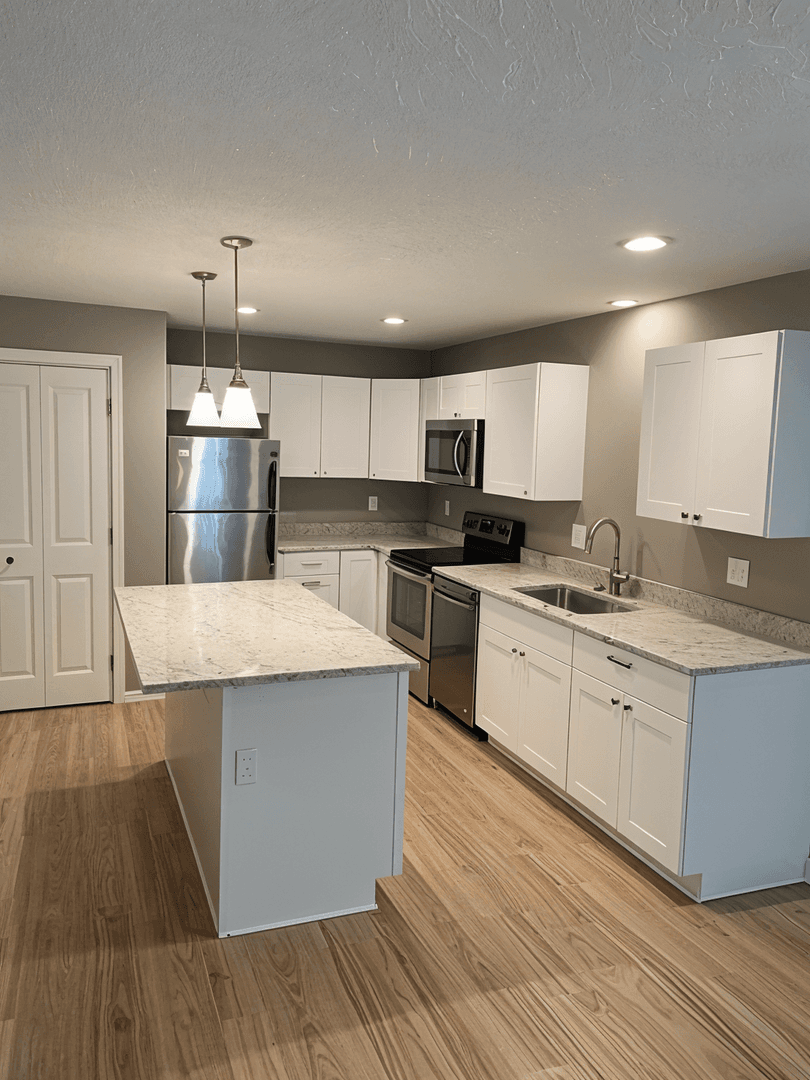Fairway Apartment: 2900 W. 53rd Street