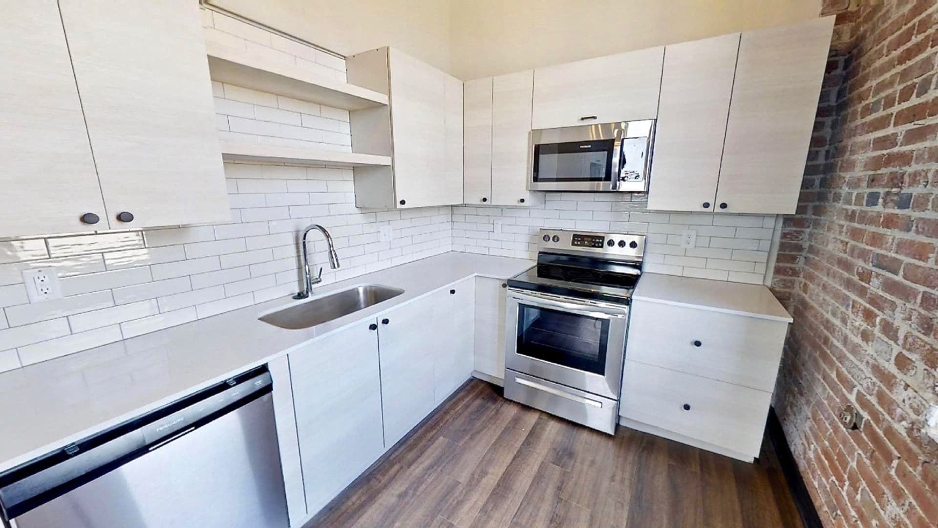 Kansas City Apartment: 425 Washington St