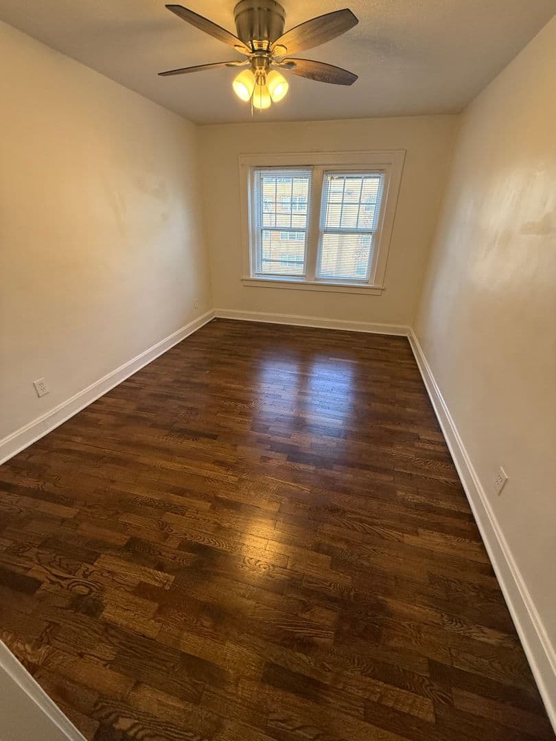 Kansas City Apartment: 4319 - 4327 Mercier Street
