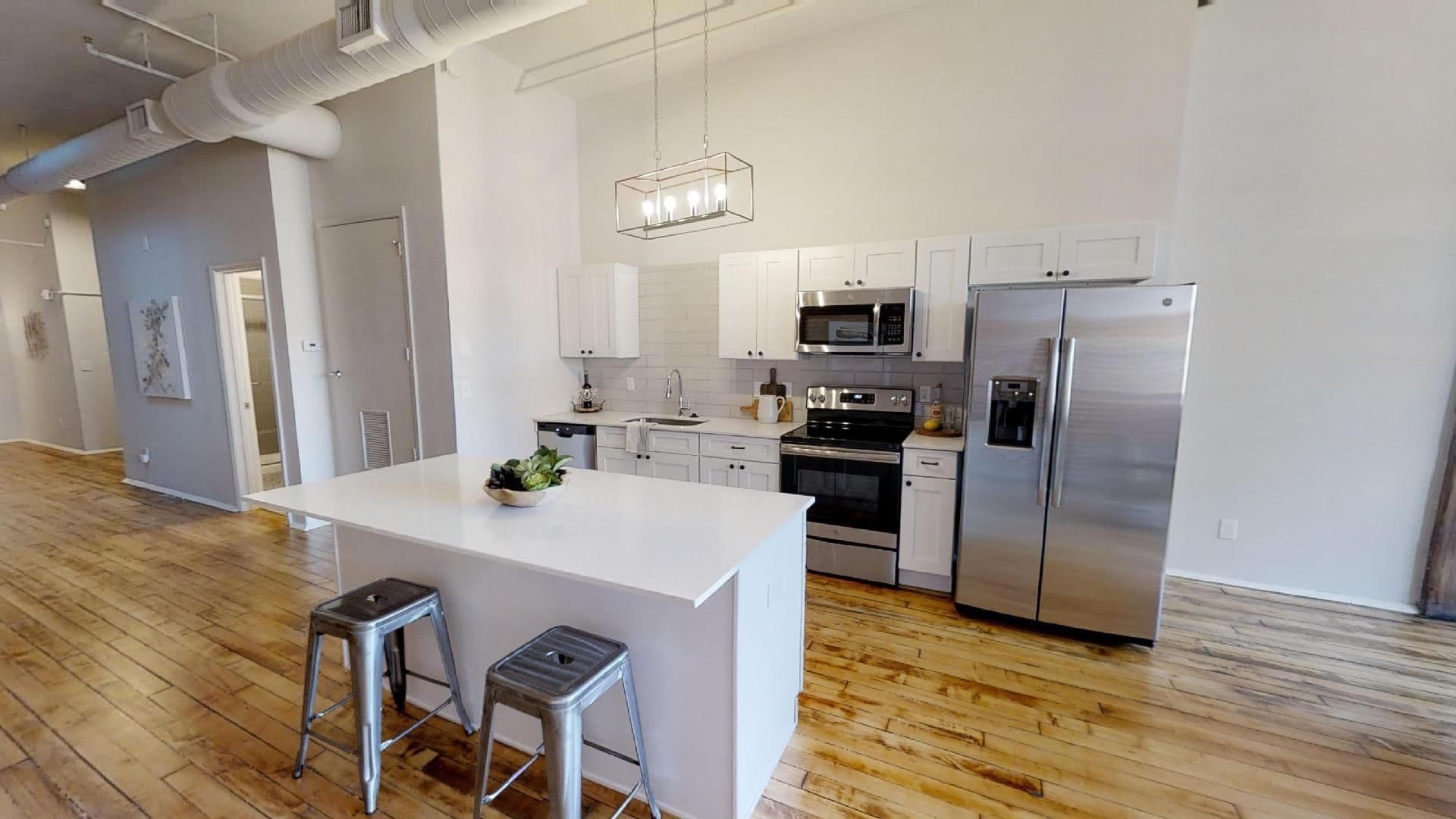 Kansas City Apartment: 218 Delaware St