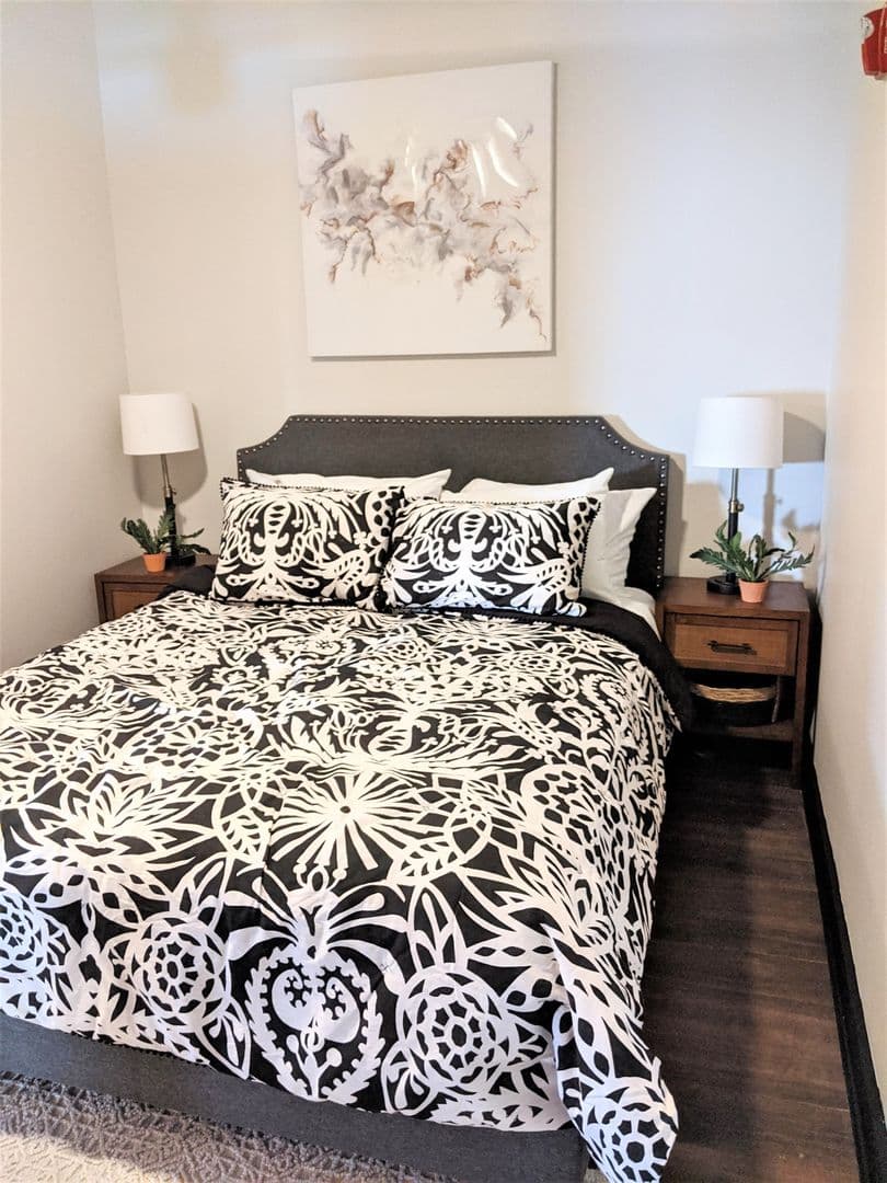 Kansas City Apartment: 425 Washington St