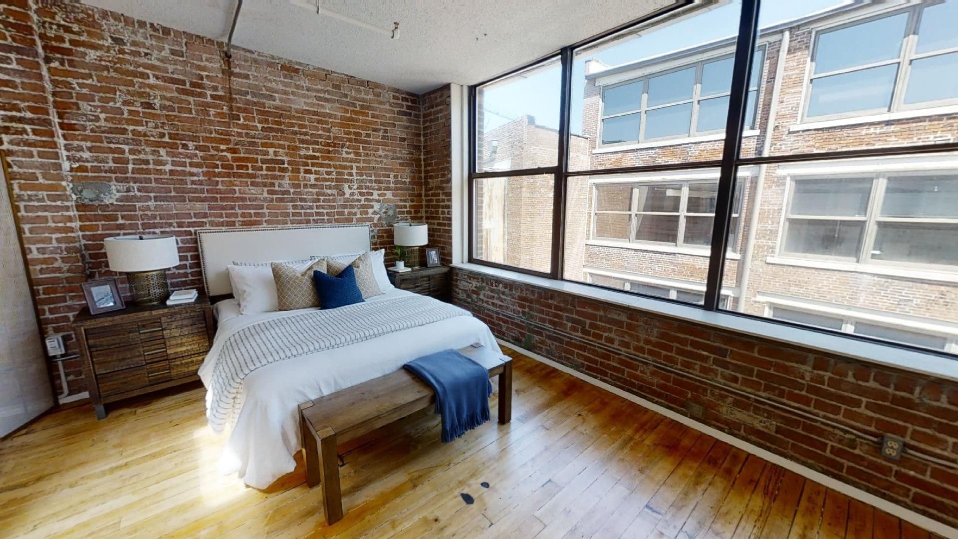 Kansas City Apartment: 201 Wyandotte St