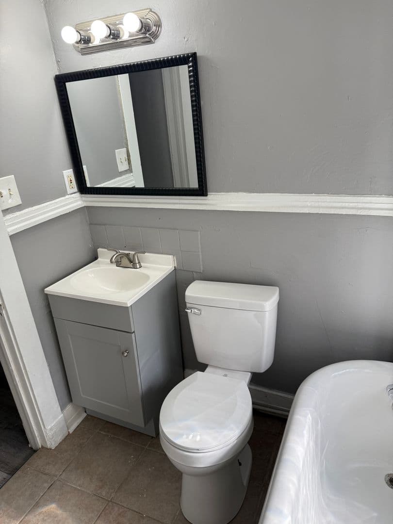Kansas City Apartment: 3720 Walnut St