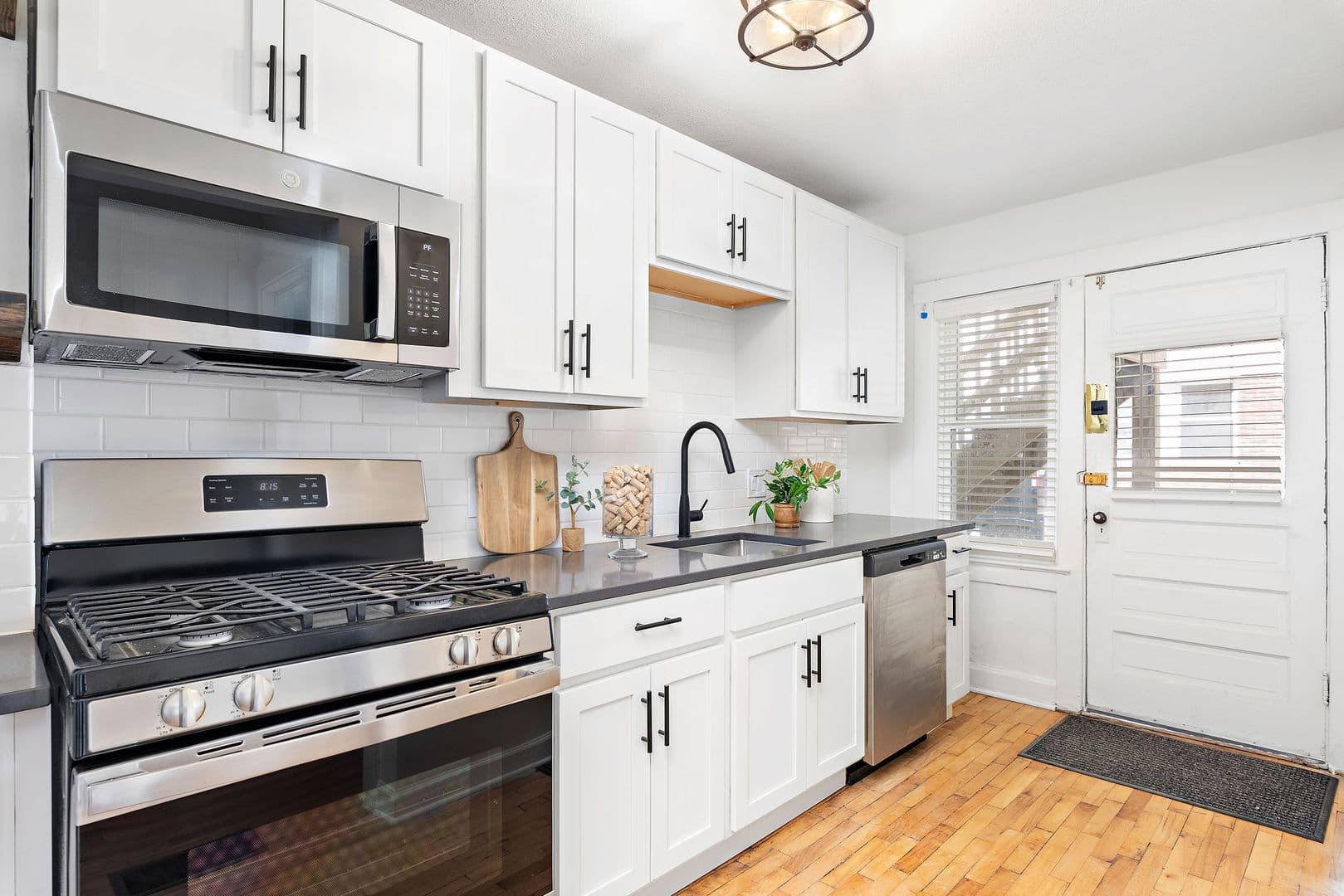 Kansas City Apartment: 1800-1802 W. 41st St