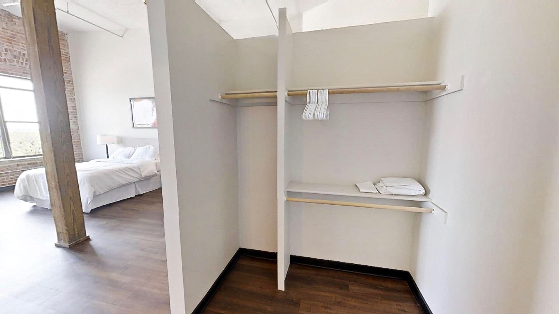 Kansas City Apartment: 425 Washington St