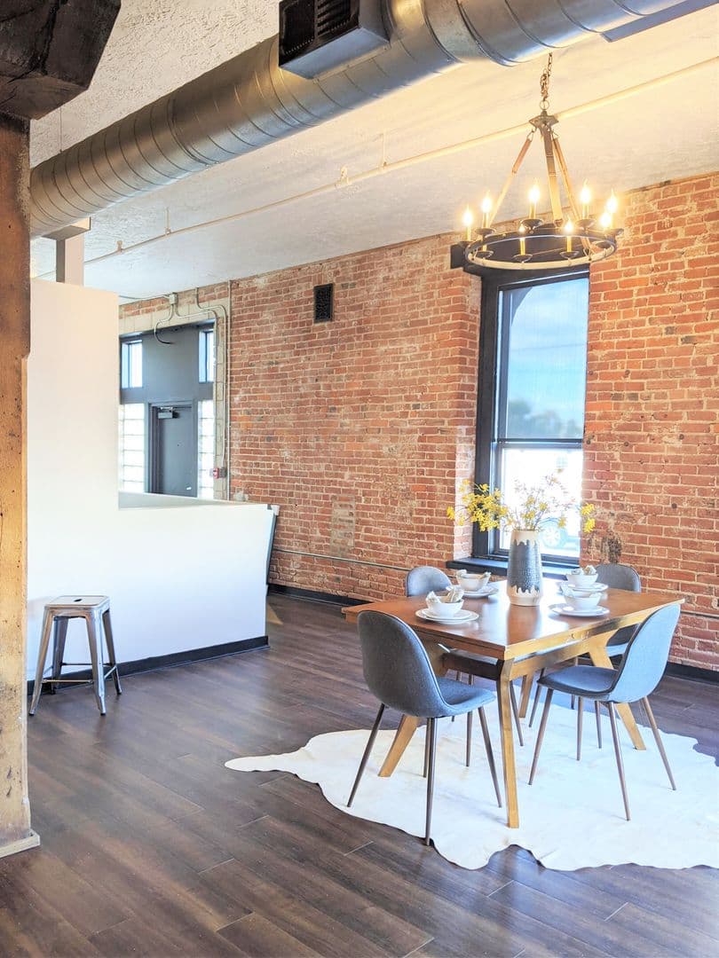 Kansas City Apartment: 425 Washington St
