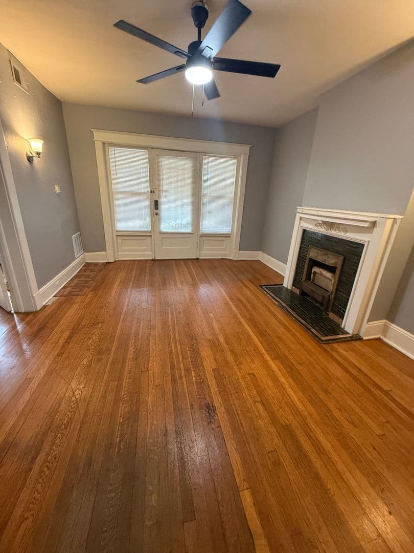 Kansas City Apartment: 4128-4130 Warwick Blvd