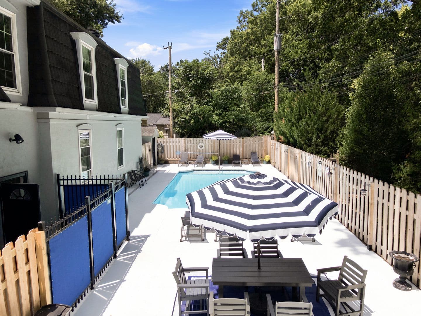 Fairway Apartment: 2900 W. 53rd Street