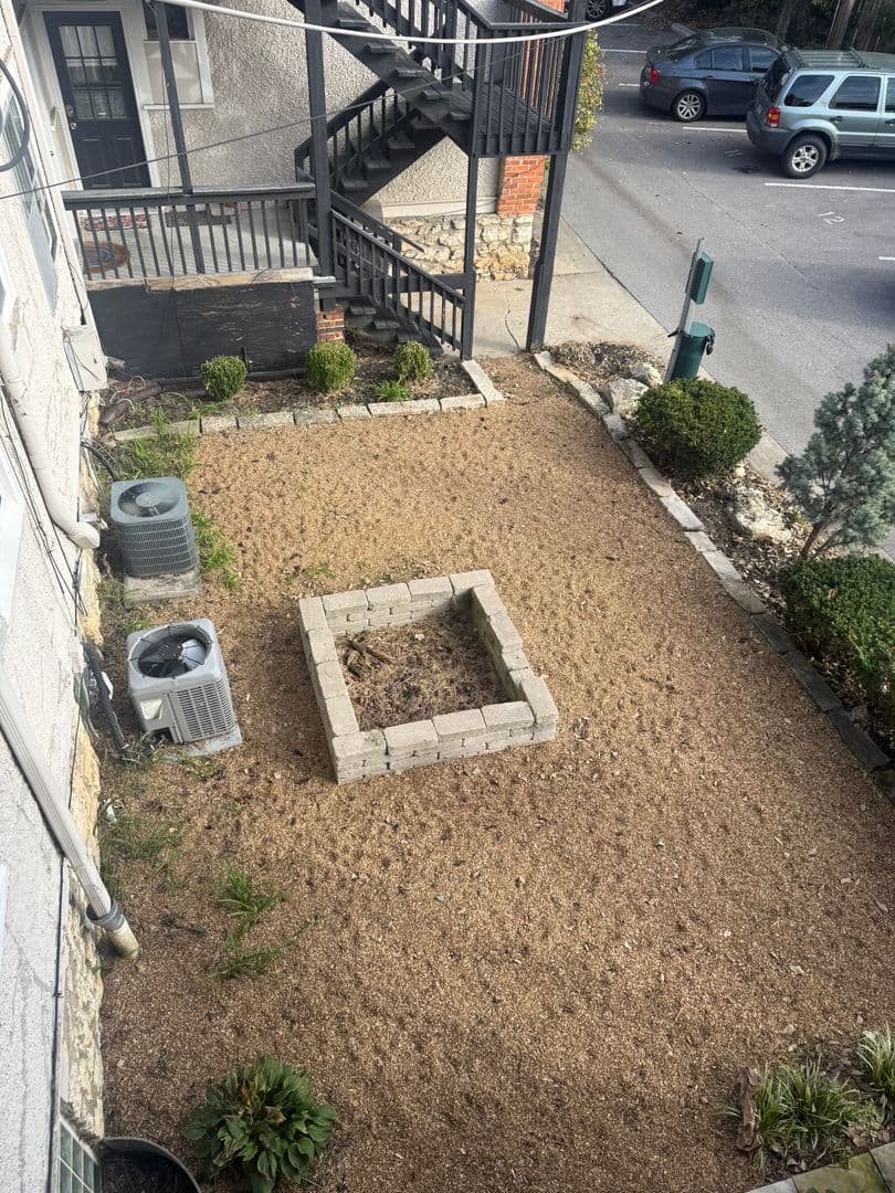 Kansas City Apartment: 4319 - 4327 Mercier Street