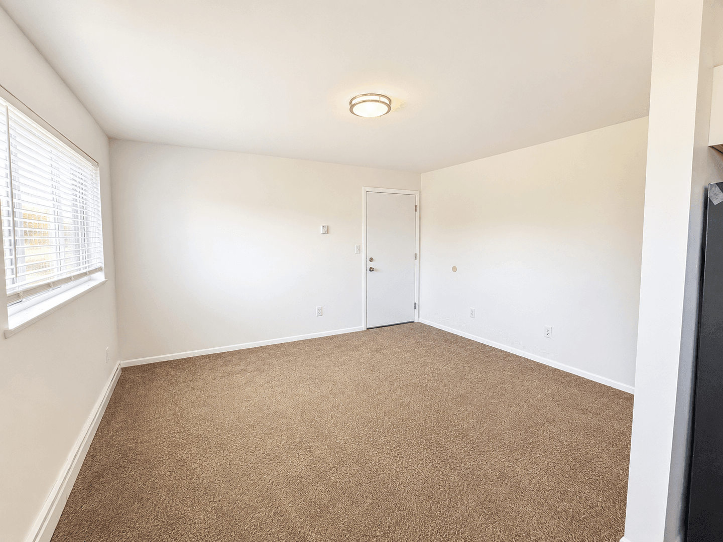Hamilton Apartment: 18 Beth Lane