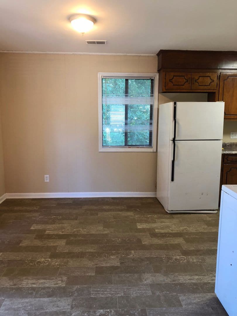Clemson Apartment: 812 Creekside Dr