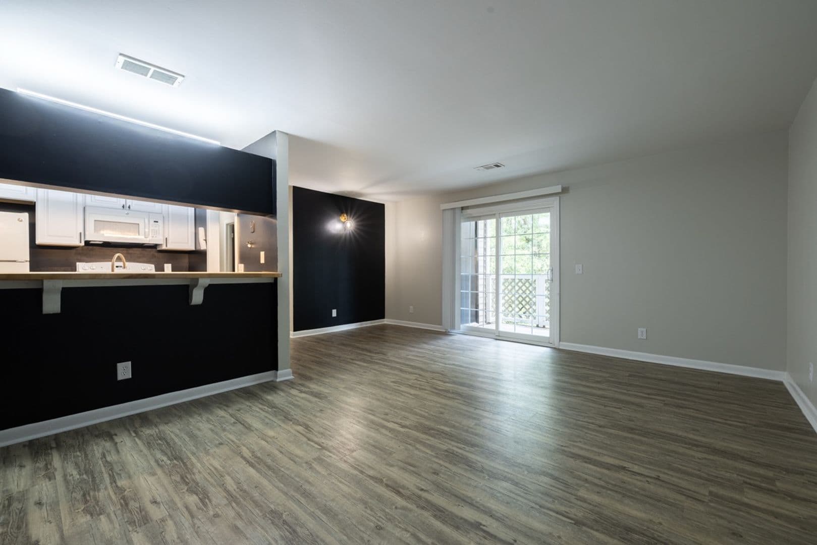 Clemson Apartment: 220 Elm St Apt 623