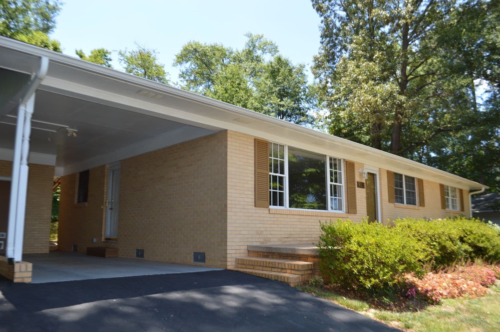 Clemson Apartment: 127 Freedom Dr