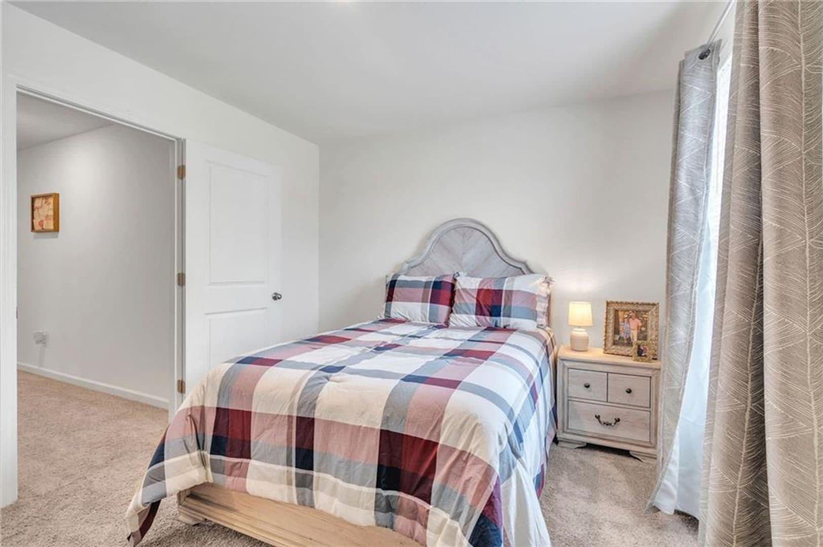Pendleton House: 463 Seaborn Cir