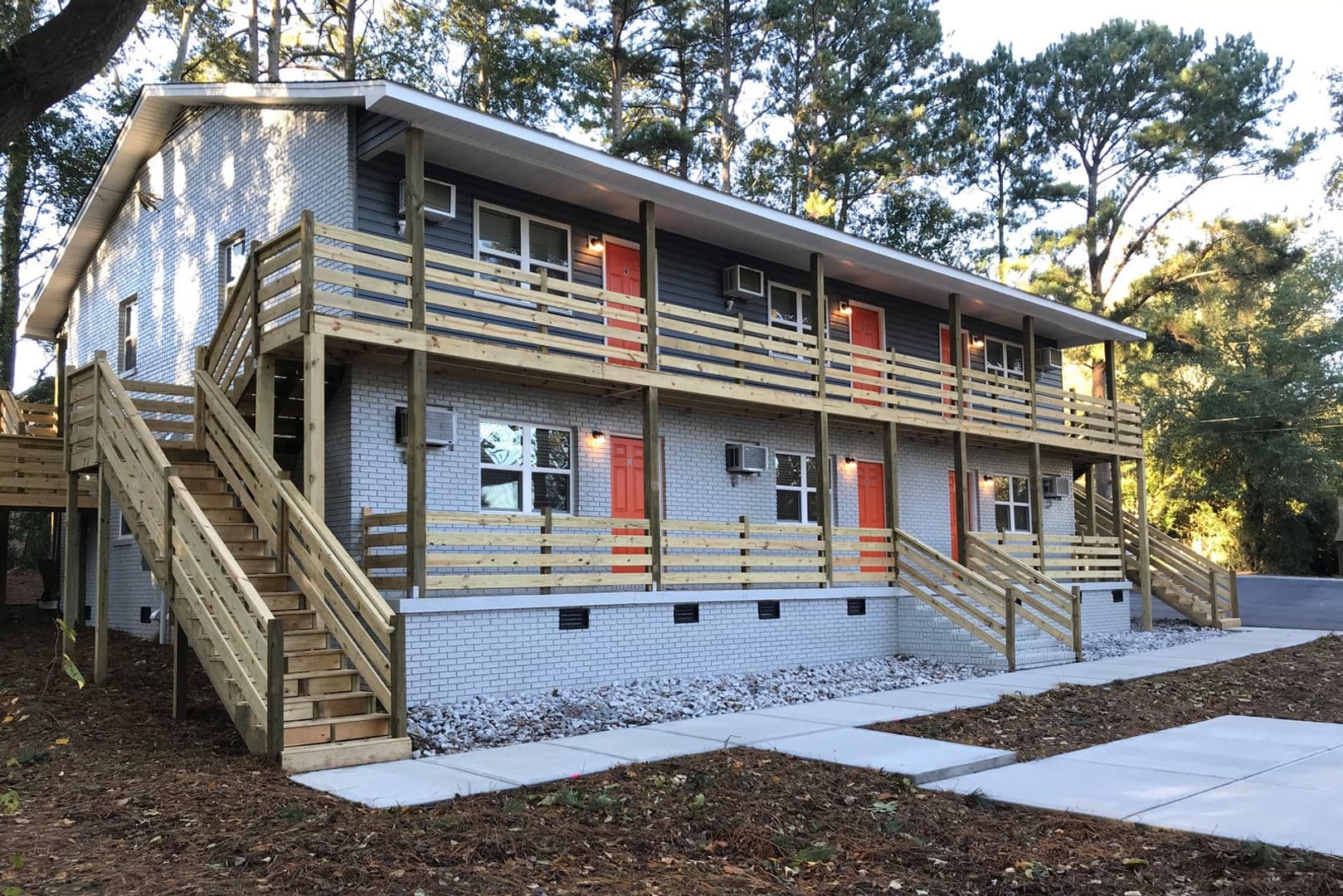 Clemson Apartment: 808 College Ave
