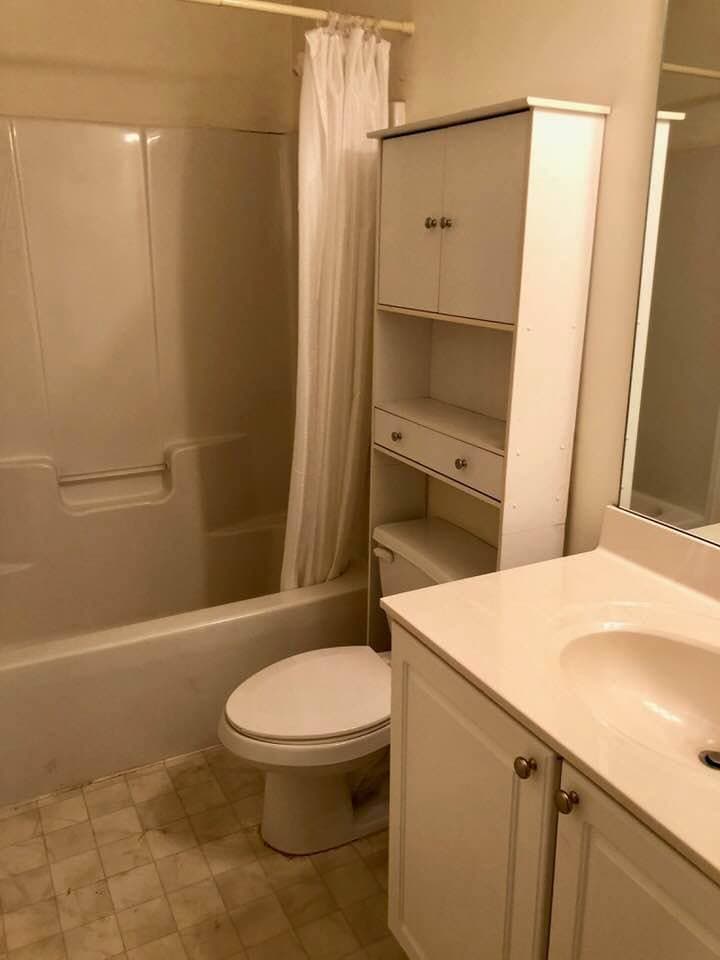 Clemson House: 108 Pine Ridge Ln