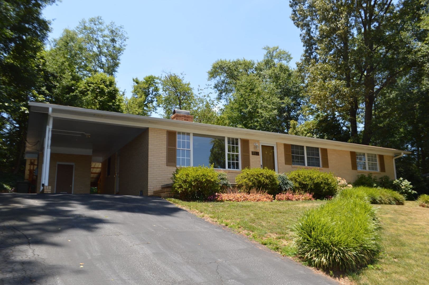 Clemson Apartment: 127 Freedom Dr