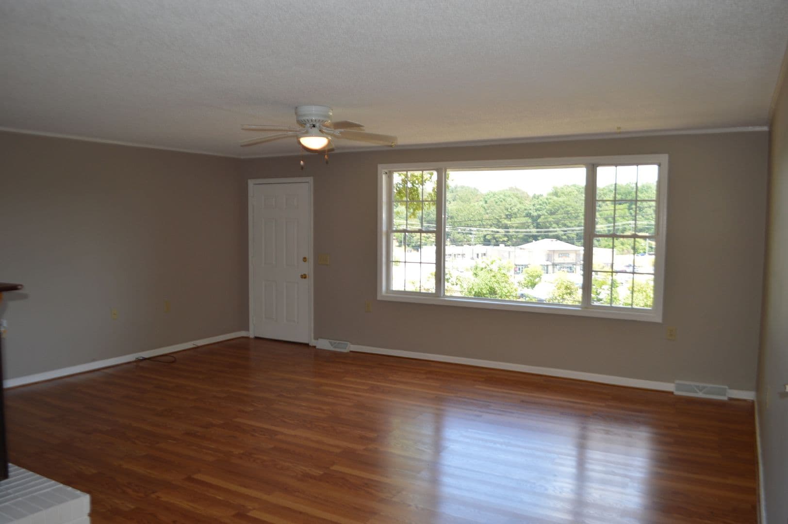 Clemson Apartment: 127 Freedom Dr