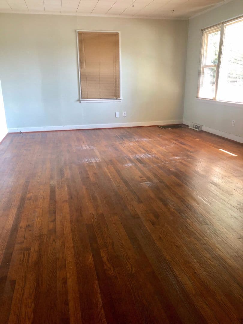 Clemson Apartment: 129 Freedom Dr