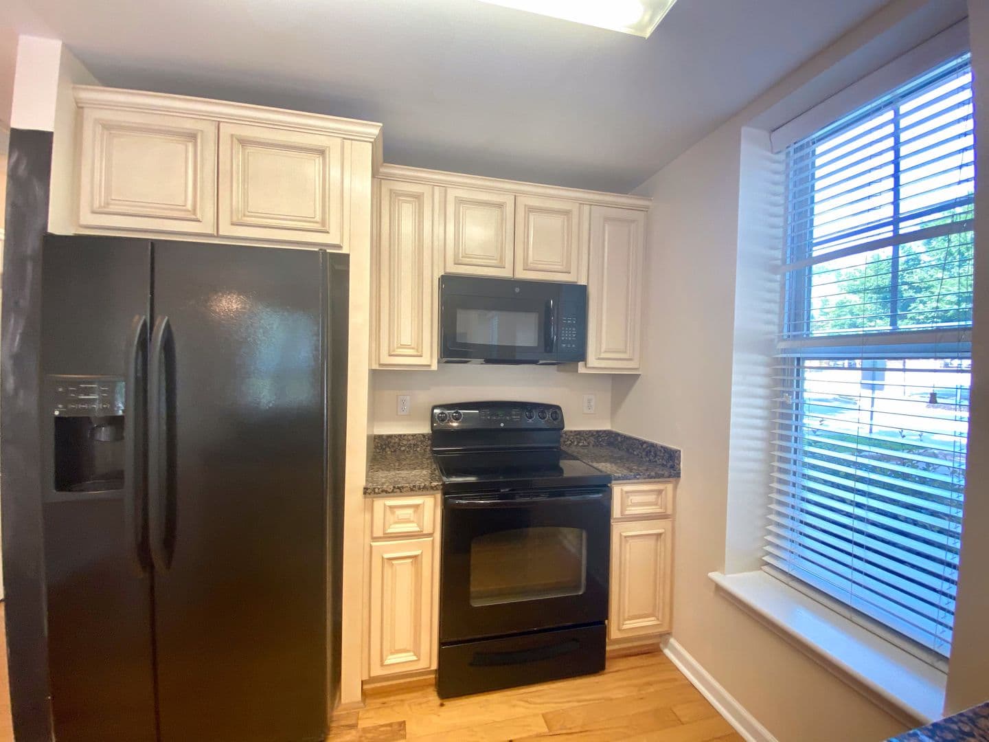 Pendleton Apartment: 11 Maverick Dr