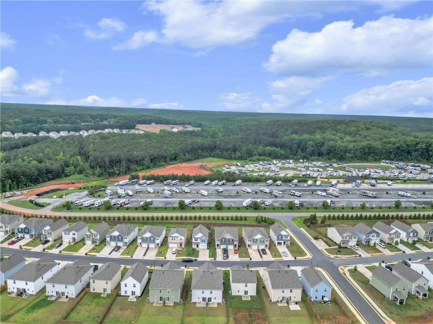 Pendleton House: 463 Seaborn Cir