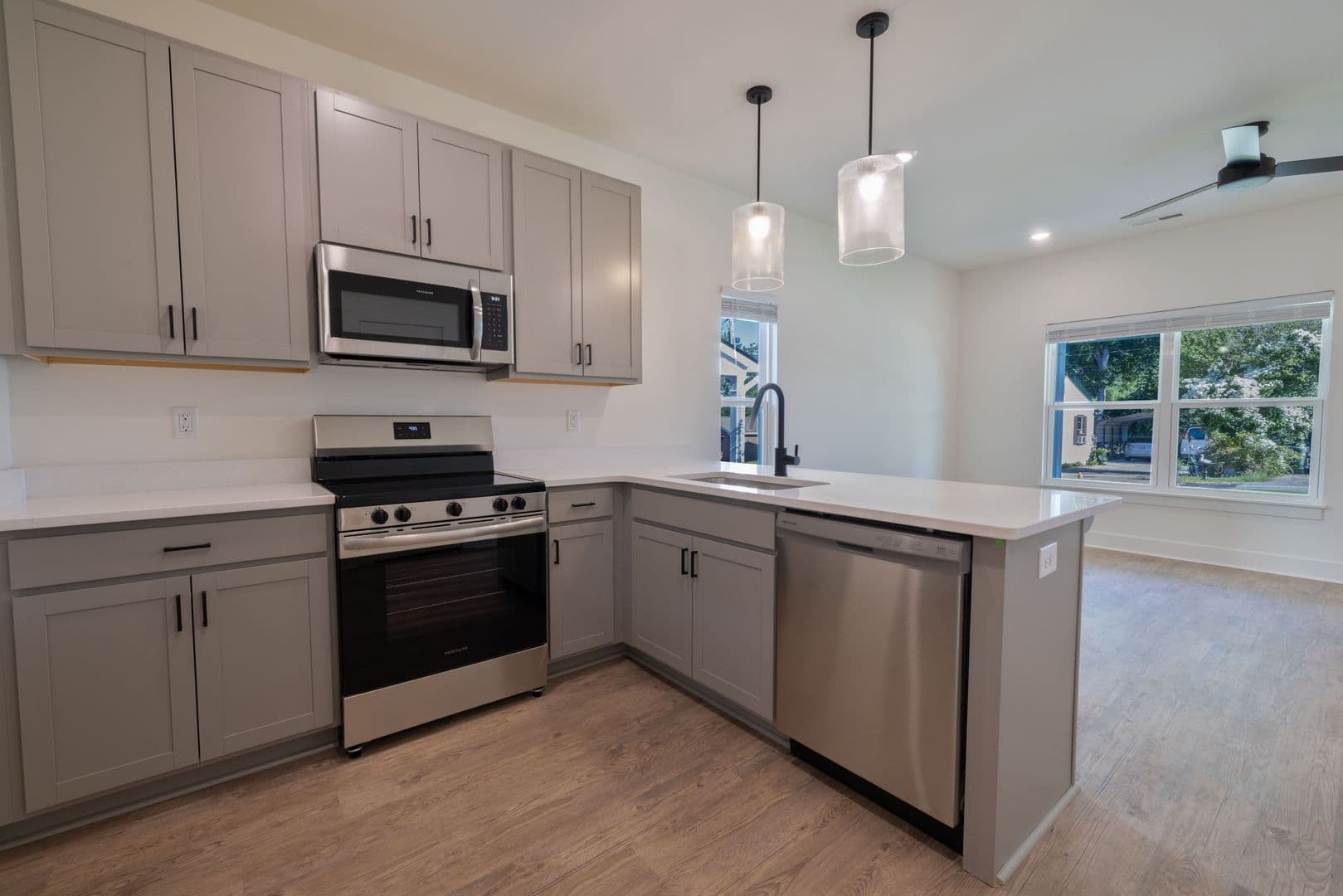 Clemson Apartment: 101 Spencer St