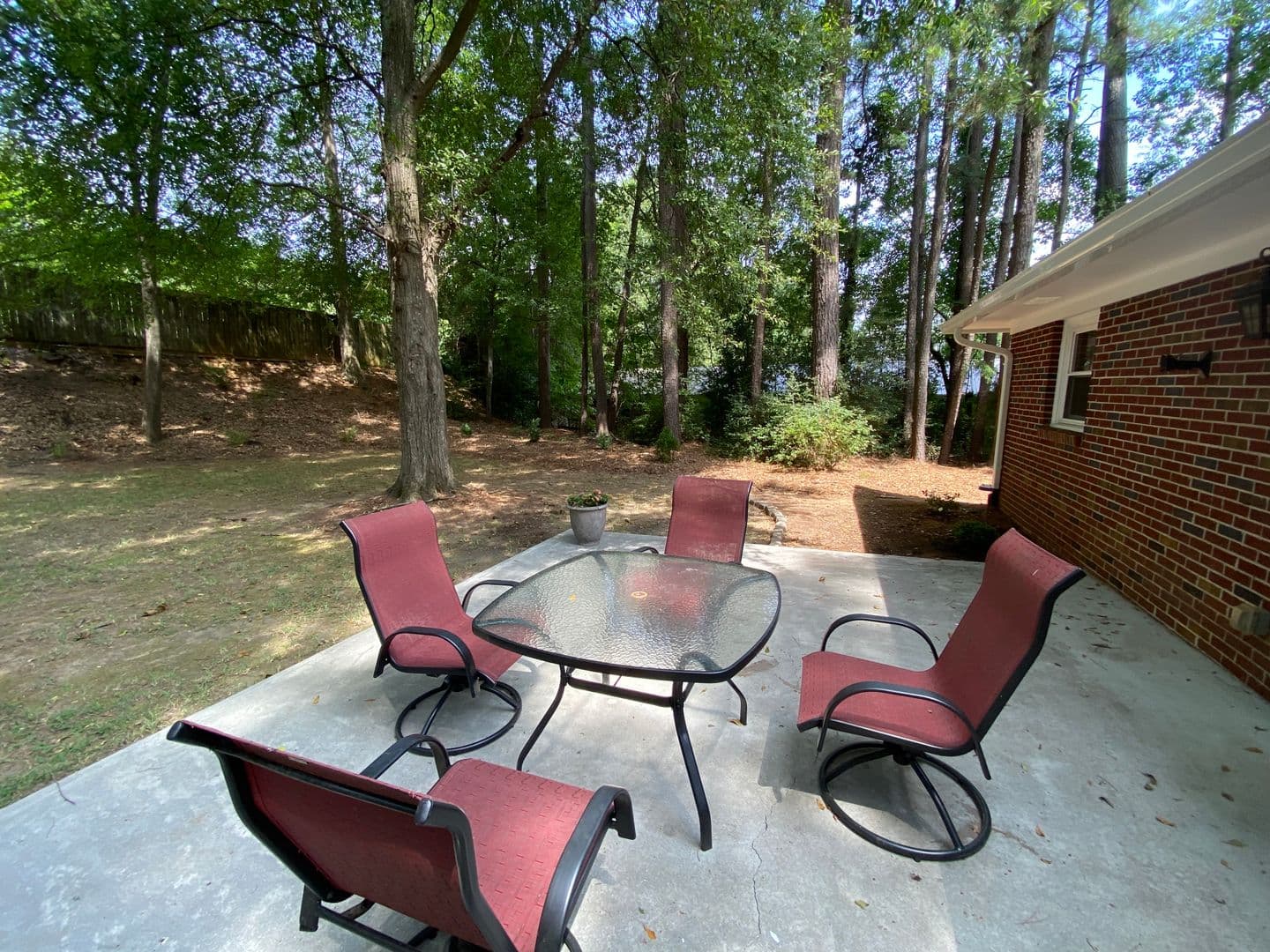 Clemson Apartment: 129 Freedom Dr