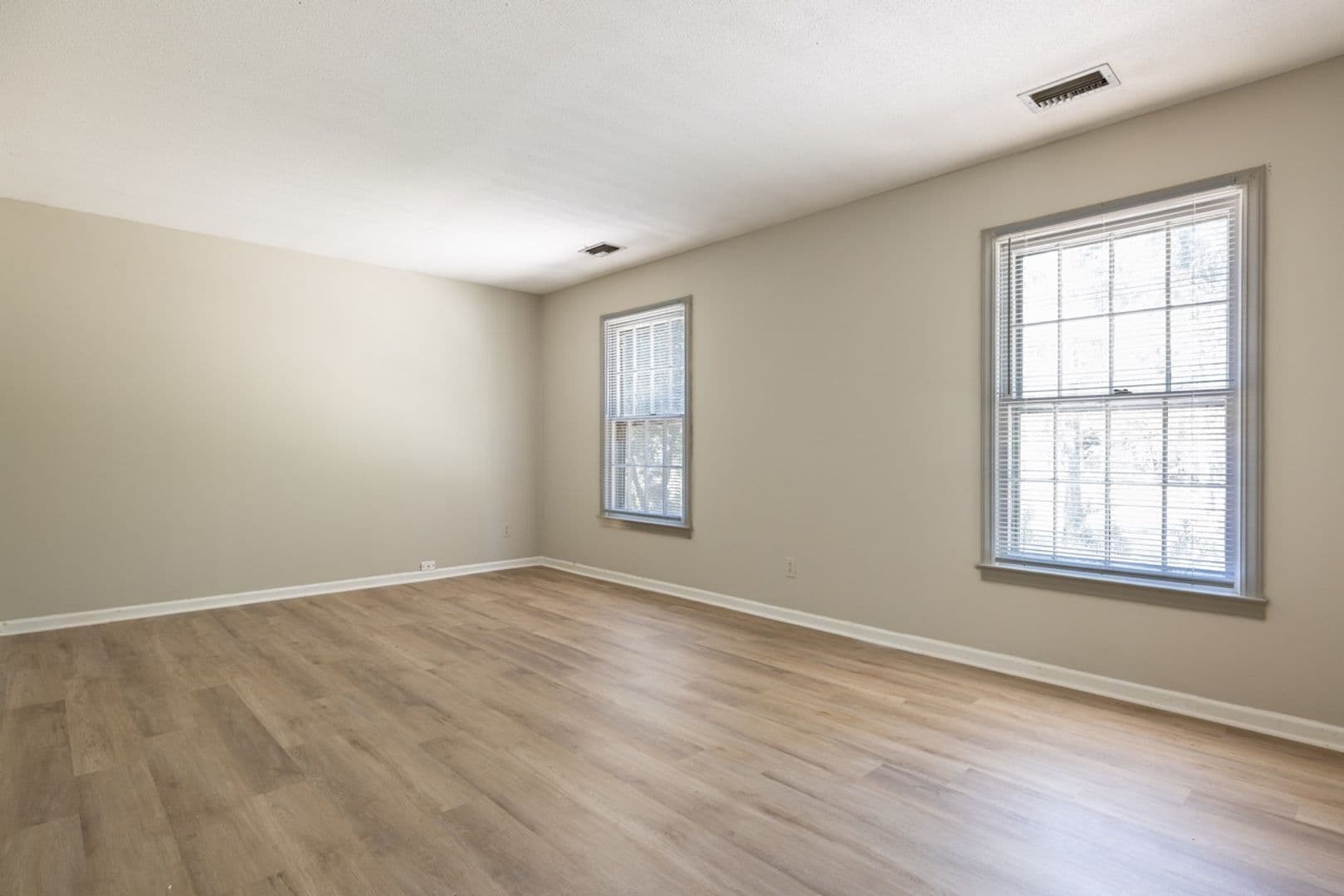 Clemson Apartment: 106 Strode Circle