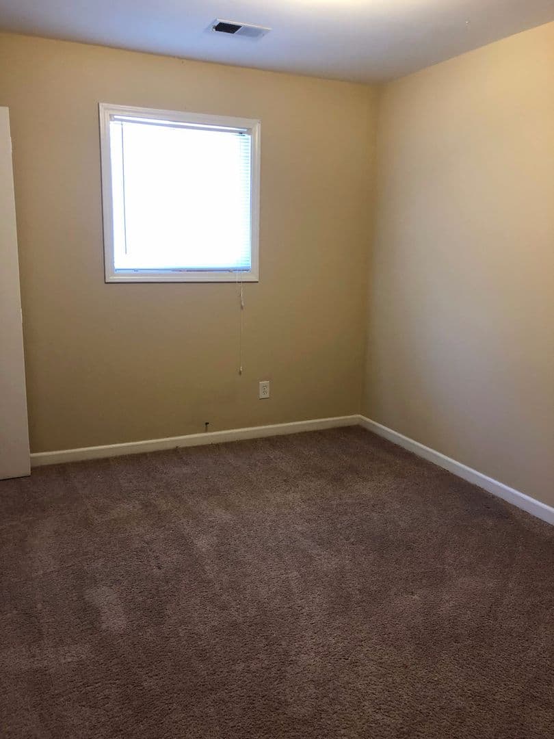 Clemson Apartment: 812 Creekside Dr