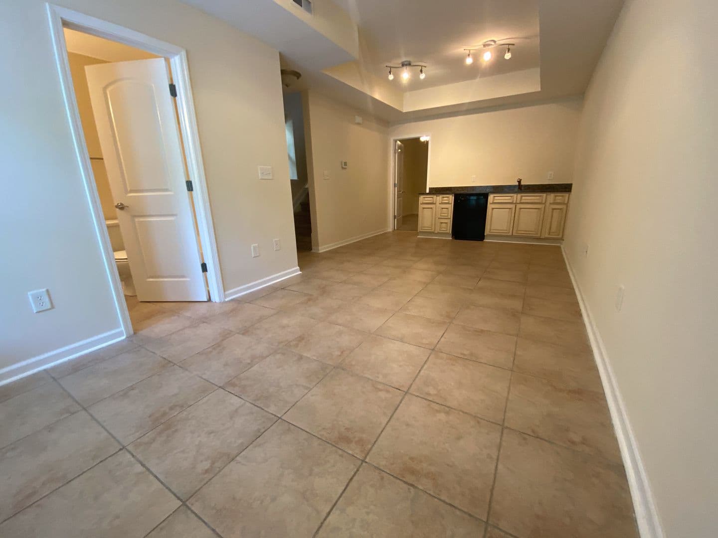 Pendleton Apartment: 11 Maverick Dr