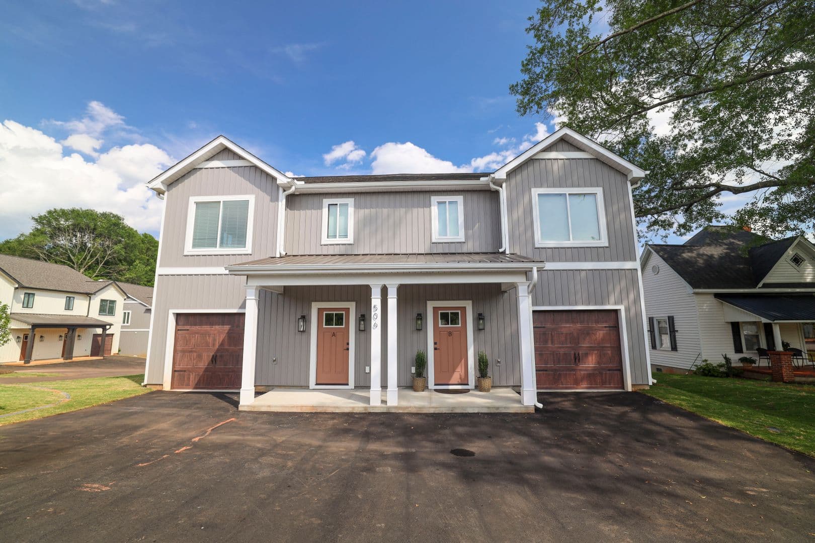Central Apartment: 506 Tarrant St