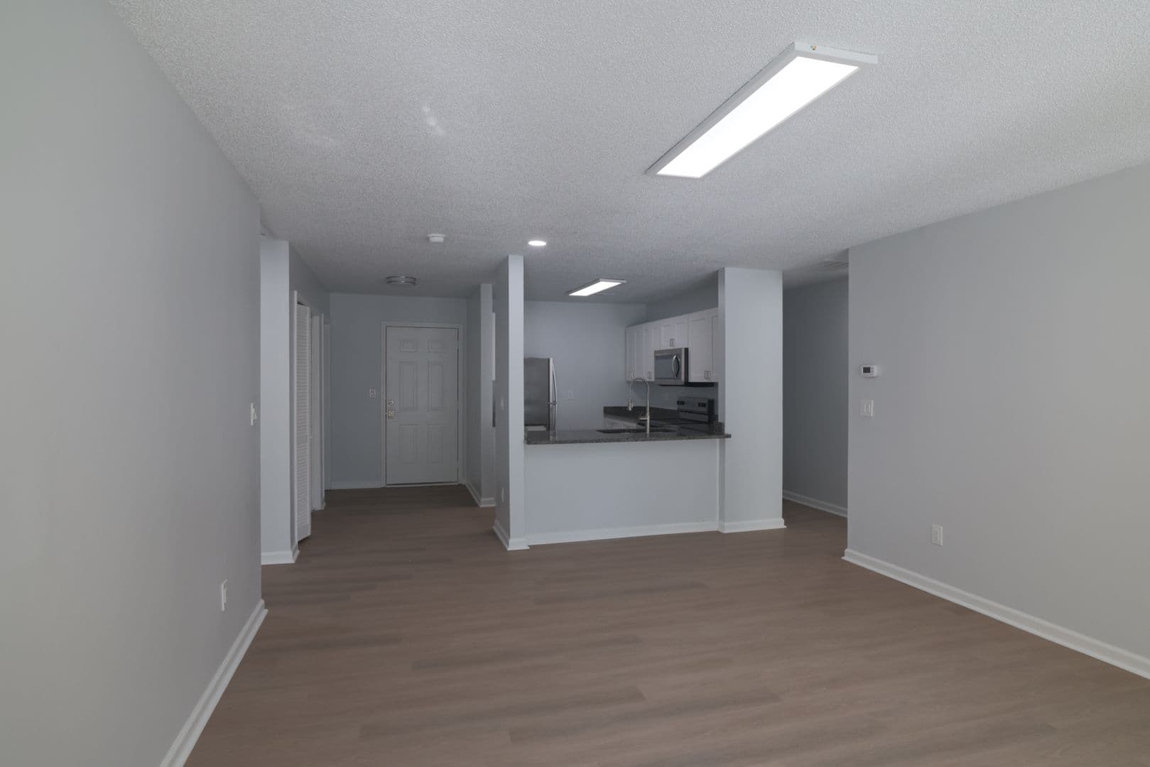 Clemson Apartment: 818 College Ave